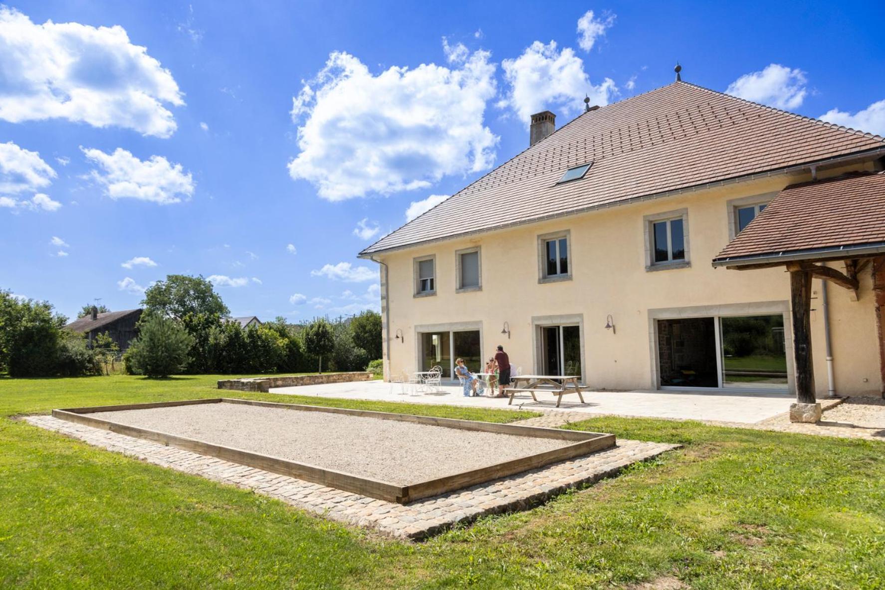 Le Relais Des Deux Tours Bed & Breakfast Bremondans Exterior photo